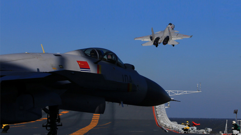China fordert USA heraus: Peking entsendet Flugzeugträger in Pazifischen Ozean