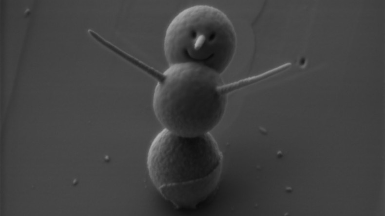 Wissenschaftler bauen den kleinsten Schneemann der Welt