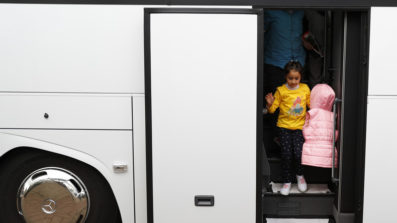 Flüchtlingsbürgschaften: Bürgen werden gnadenlos zur Kasse gebeten