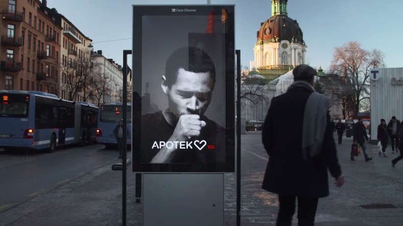 Anti-Raucherkampagne in Schweden: Werbeplakat „hustet“ bei Zigarettenrauch