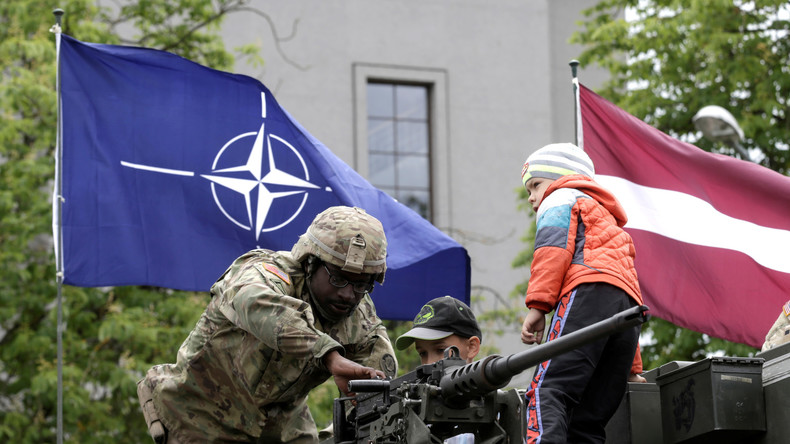 EU-Abgeordnete Tatjana Ždanoka zu RT Deutsch: Zunahme von Gewalt durch NATO-Soldaten in Lettland