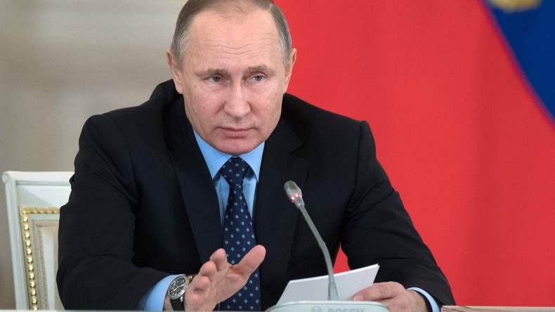 Wladimir Putin: Drahtzieher der Fälschungen über Trump sind schlechter als Prostituierte