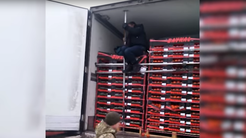 Iranischer Flüchtling auf dem Weg nach Deutschland im Gefrier-Transporter gefasst
