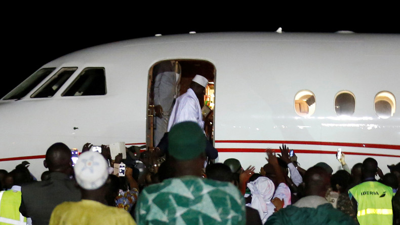 Gambias abgewählter Präsident Jammeh zieht sich friedlich zurück, allerdings mit Staatskasse an Bord