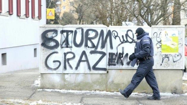 800 Polizeibeamten an Anti-Terror-Großrazzien in Österreich beteiligt