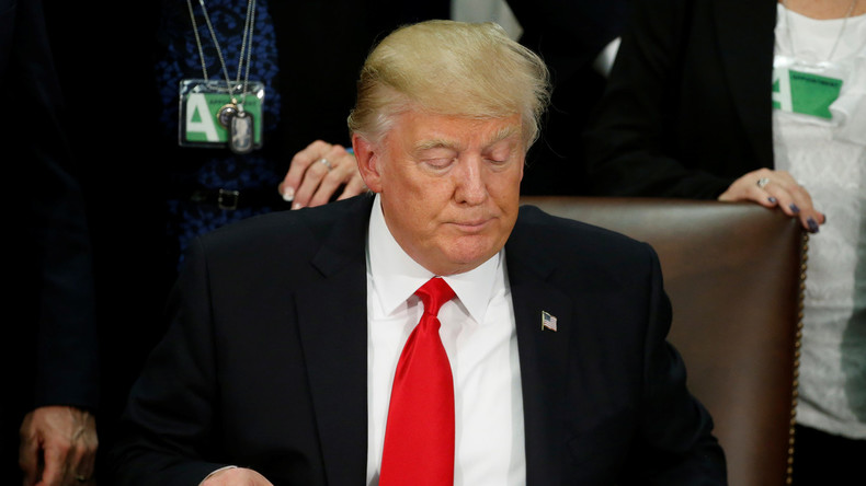 Der Hochgeschwindigkeits-Präsident: Trump löst seine Wahlversprechen ein - um jeden Preis