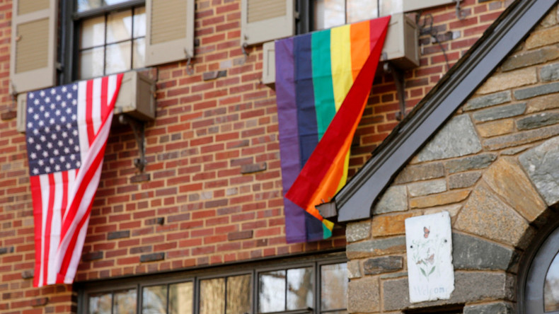 Trump lässt Obamas Regelung zum Schutz von Homosexuellen bestehen