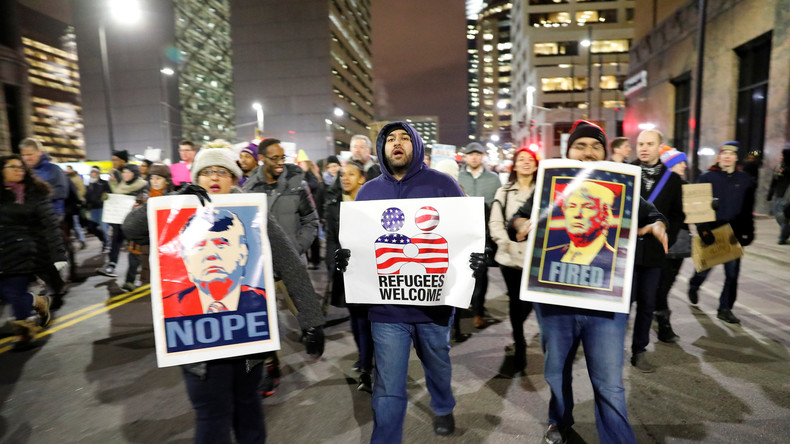 Moskau: Orchestrierter Anti-Trump-Protest - Amerikas Eliten befinden sich im Krieg
