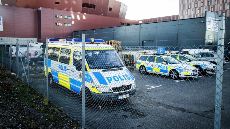 Unbekannte sprengen Auto des Stadtpolizeichefs in Schweden in die Luft