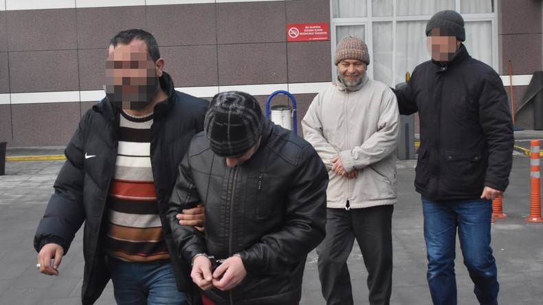 Anti-Terror-Razzien in Türkei - Zahl der Festgenommenen auf 750 gestiegen