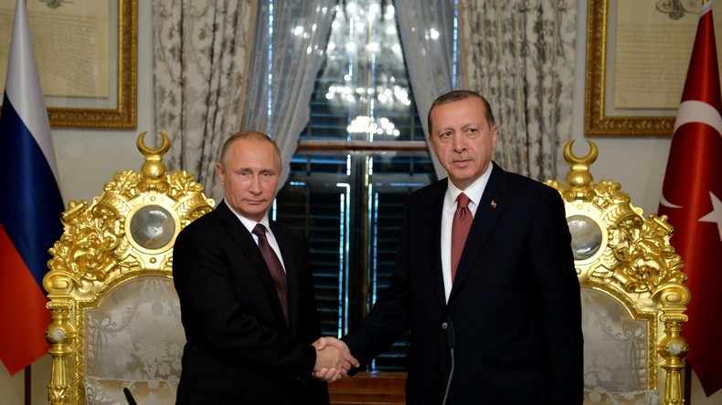 Wladimir Putin unterzeichnet Ratifizierungsgesetz zum Turkish-Stream-Abkommen