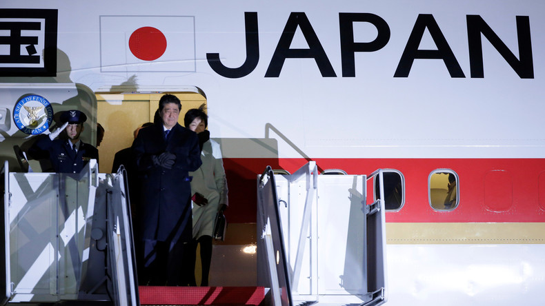 Staatsbesuch: Shinzō Abe will in Washington Differenzen mit Trump ausräumen