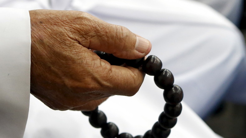 Eine buddhistische Sekte soll Briten zu Sex gezwungen haben