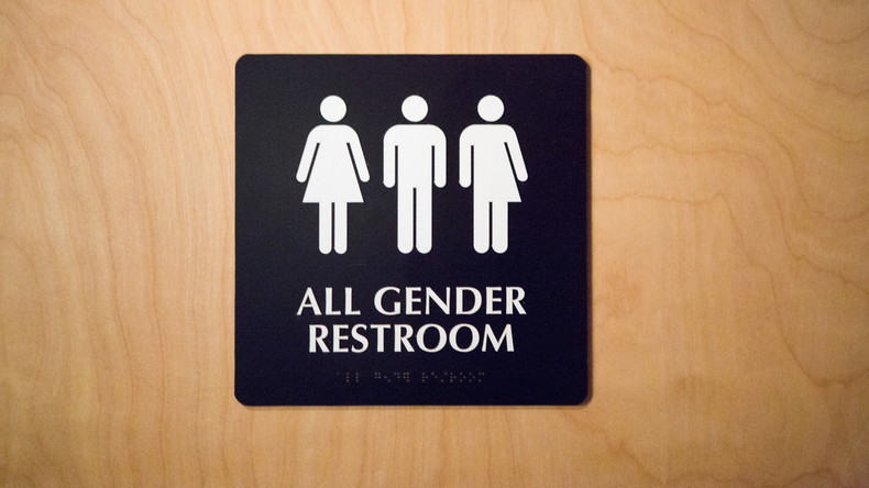 Donald Trump hebt Barack Obamas Richtlinie für Transgendertoiletten auf