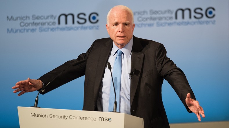 US-Senator McCain hält seine Rede auf der Münchner Sicherheitskonferenz 2017