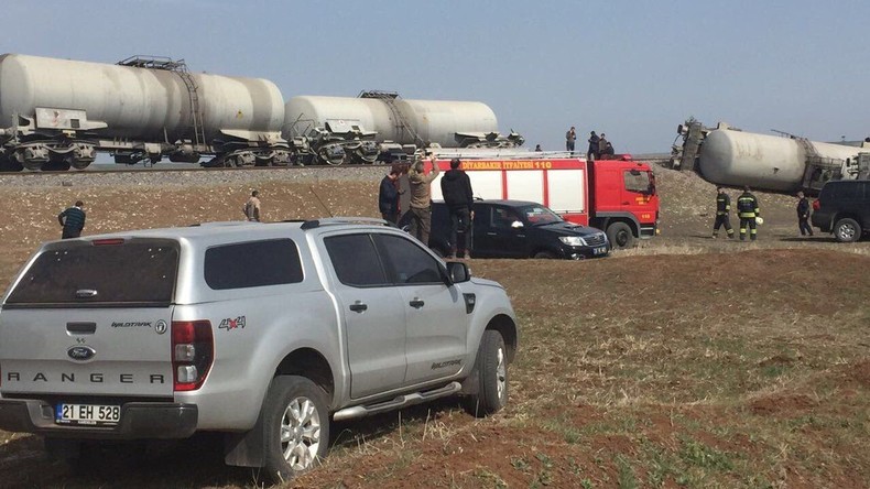 Terroristen sprengen Rohöltransportzug in der Türkei