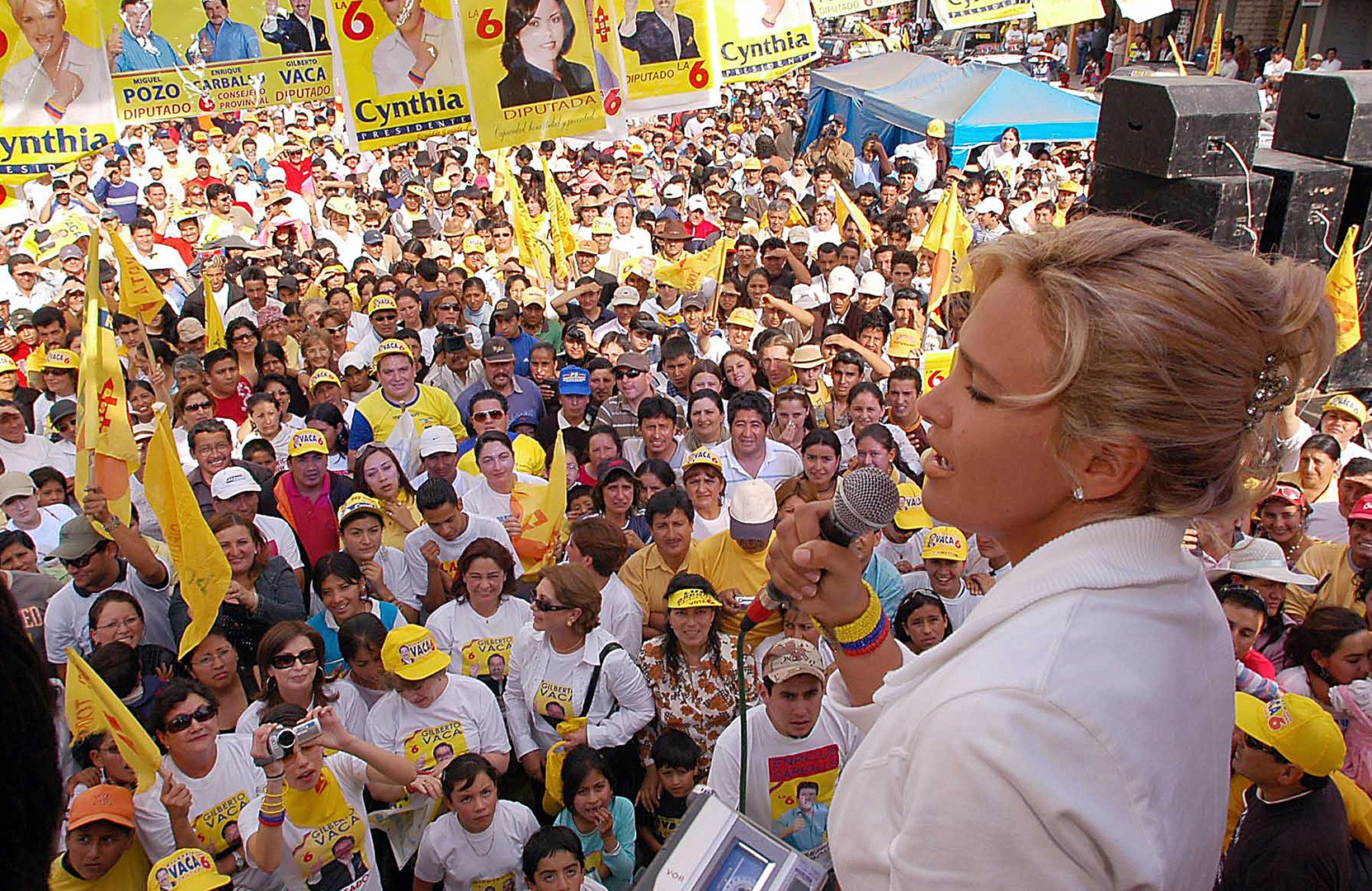 Ecuador vor Wahl: Opposition kämpft mit ausgeklügelten Werbetechniken gegen Correas Erfolgsbilanz