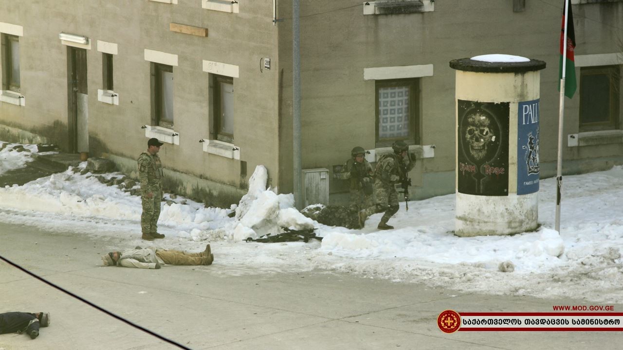 Exklusiv: Tiflis wählt Konfrontation mit Russland - USA errichten Militärbasis in Georgien