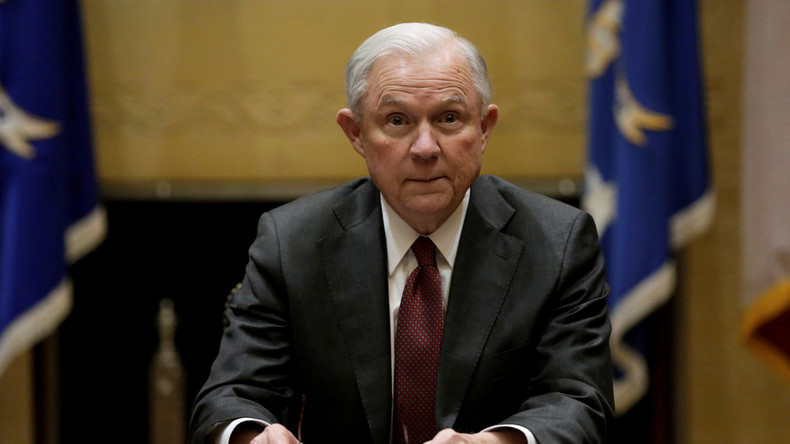 Trumps Justizminister unter Druck: Auch Jeff Sessions soll wegen "Russenkontakten" zurücktreten