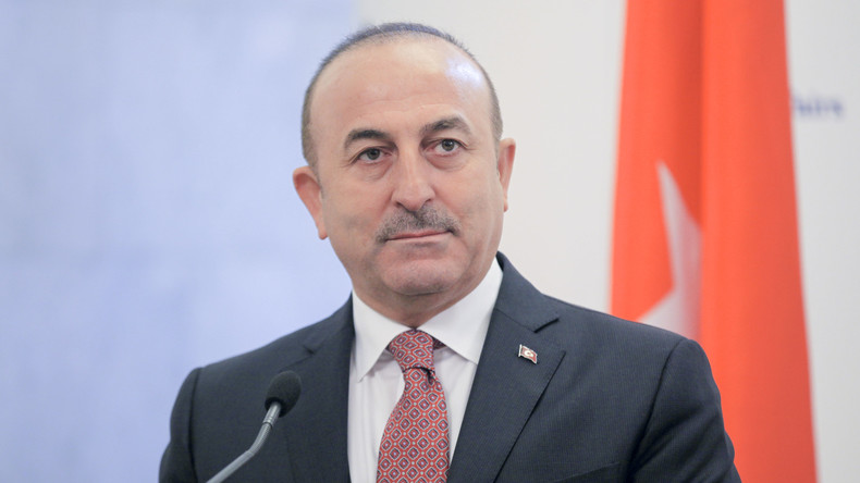 Türkischer Außenminister Mevlüt Çavuşoğlu: „Wir treffen uns mit unseren Bürgern, wo wir wollen“