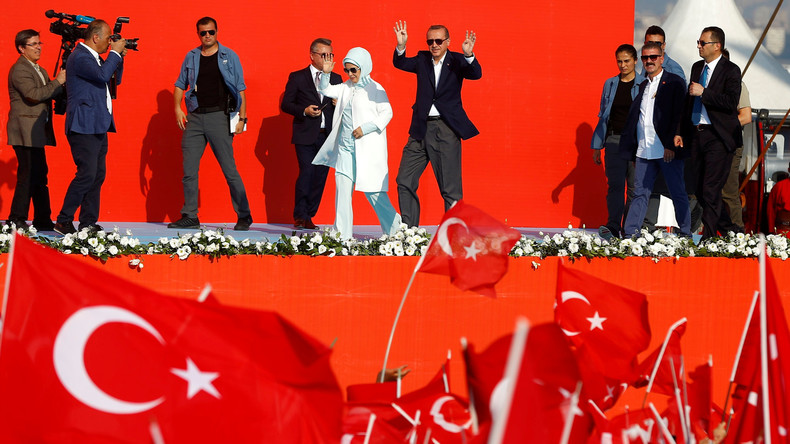 Erdogan bei Wahlkampfauftritt in Istanbul im August 2016