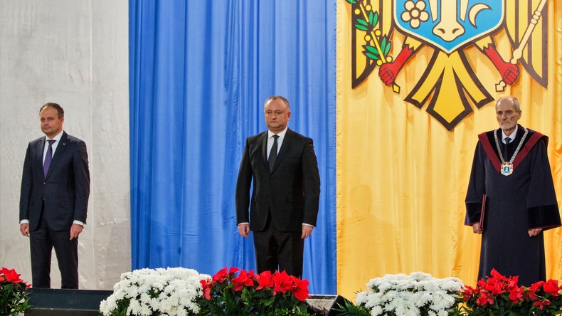 Andrian Kandy und Igog Dodon während der Amtseinführung Igor Dodons zum Präsidenten am 13. Dezember 2016