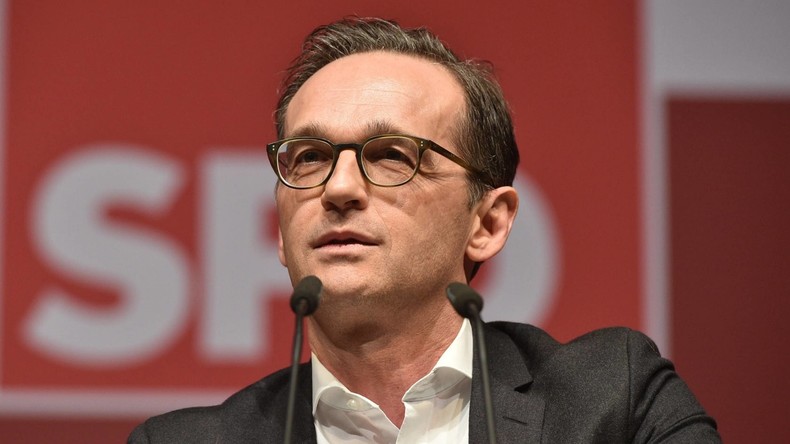 Bundesjustizminister Maas stellt Gesetz gegen Hass und Fake News im Netz vor
