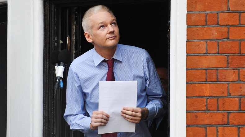 Julian Assange wirft Twitter Doppelstandards vor