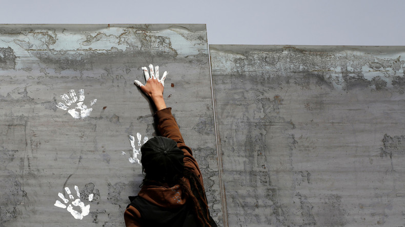 Bloomberg: Die Mauer an der Grenze zu Mexiko soll schön aussehen. Zumindest von der US-Seite her