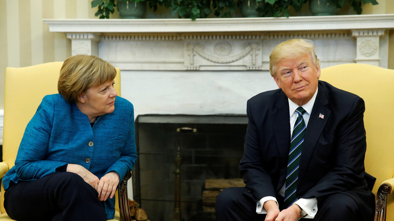 Trump "überhörte" Handschlag-Anfrage von Merkel