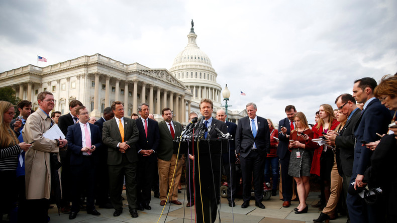 US-Senator Rand Paul blockiert NATO-Mitgliedschaft Montenegros - McCain: "Sie sind Gehilfe Putins"