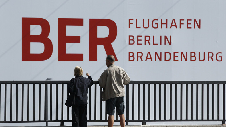 "Tegel bleibt offen": 247.000 Unterschriften für Volksbegehren verleihen FDP Flügel