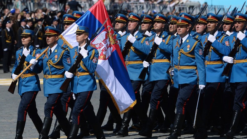 Militärische Interessen als Primärziel: Der Westen drängt Serbien in ein Bündnis mit Russland