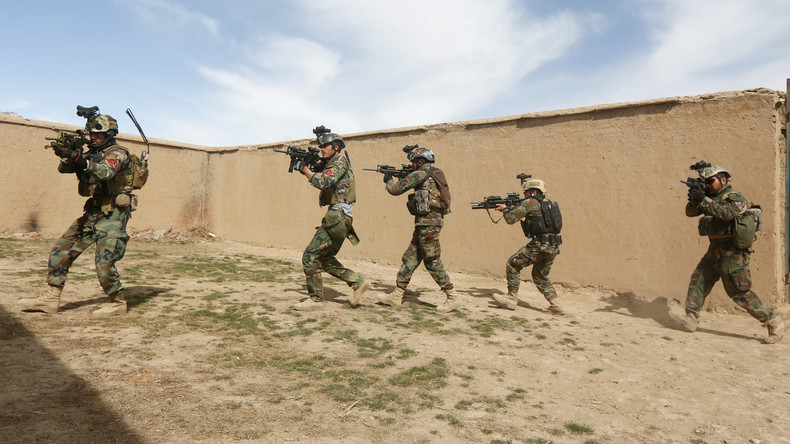 Taliban Kämpfer . Afghanische Militärs töten mindestens 47 Taliban-Kämpfer ...