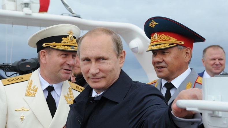 Wladimir Putin stockt Russlands Armeepersonal auf