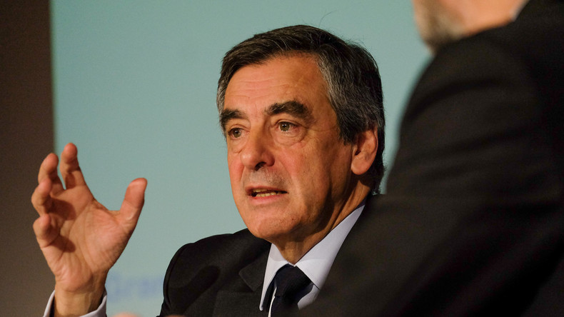 François Fillon plädiert für verstärkte Kontrolle über muslimische Religionszentren