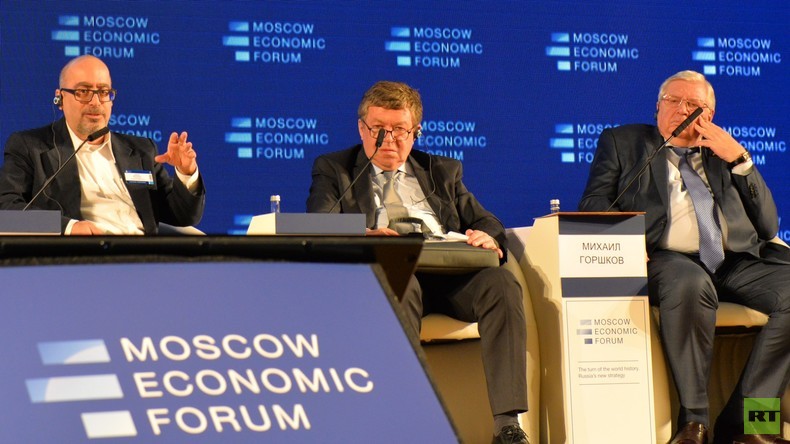 Moskauer Wirtschaftsforum fordert radikales Umdenken in der Wirtschaftspolitik