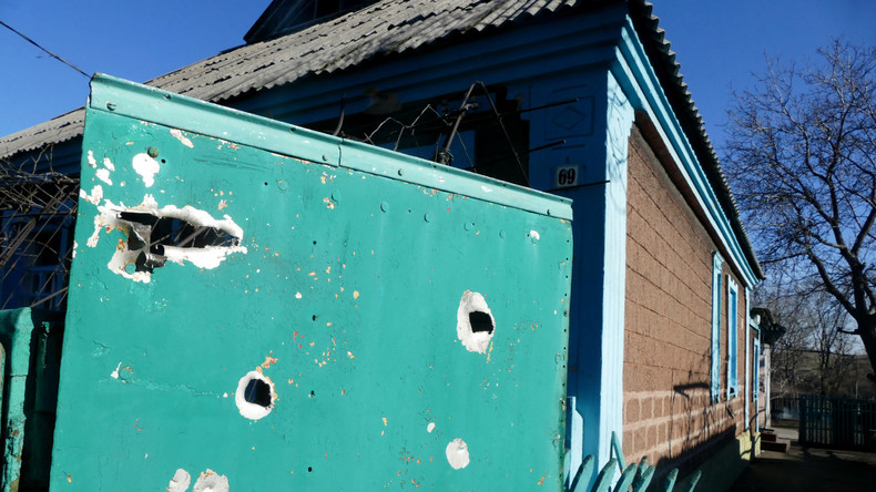 Ukrainische Konfliktparteien berichten von Verletzungen des Waffenstillstands im Donbass