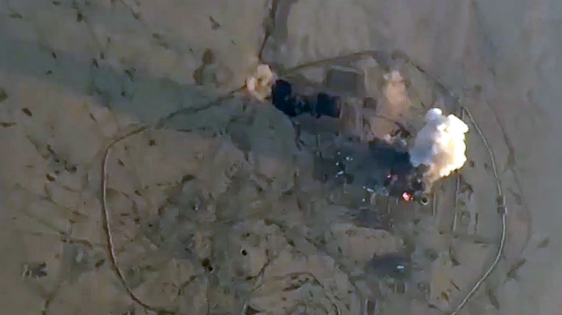Russisches Verteidigungsministerium: Syrische Luftwaffe bombardierte Chemie-Waffenlager in Idlib