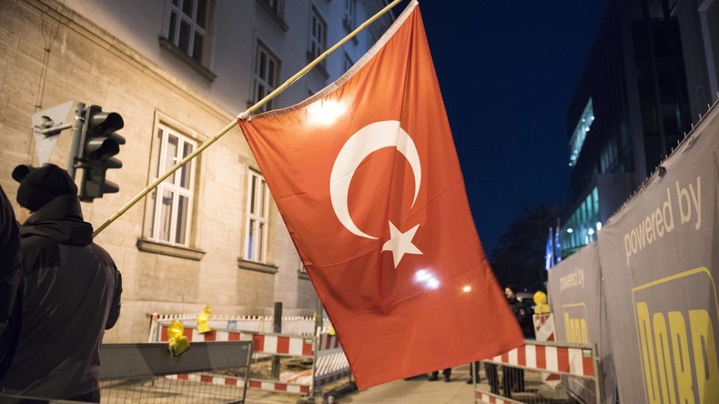 Mehr als ein Drittel der Türken in Deutschland hat bisher gewählt