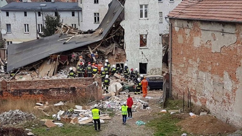 Mindestens zwei Menschen sterben bei Hauseinsturz in Polen