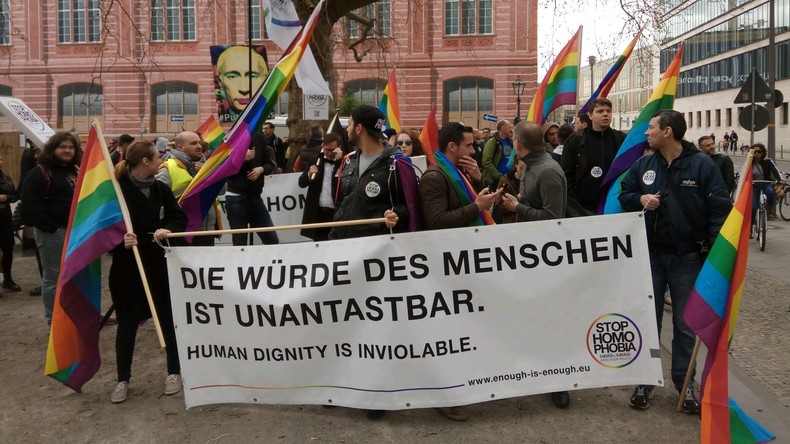 Enough is Enough: Verein für LGBT-Rechte agiert als Werkzeug transatlantischer Interessengruppen