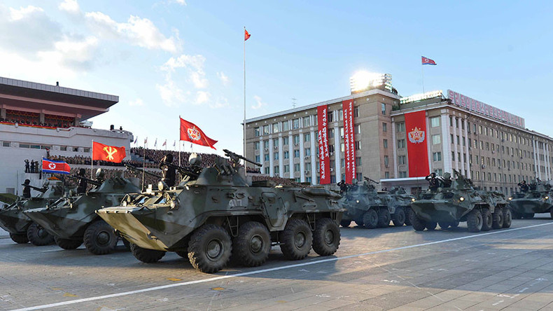 Nordkorea protzt mit neuen Raketen und warnt USA vor "militärischer Hysterie"