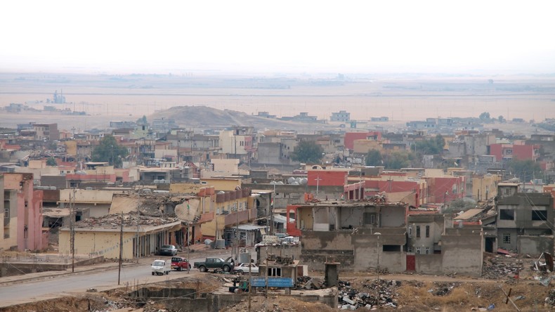 Massengrab mit 30 von IS-Terroristen getöteten Jesiden im Irak entdeckt