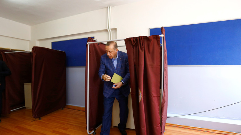 Opposition formiert sich gegen Erdoğans Referendum