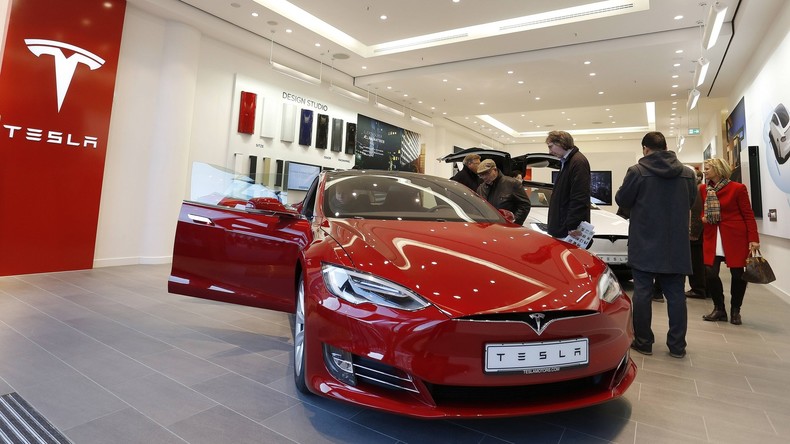 Tesla ruft 53.000 Autos für Austausch von Handbremsen zurück