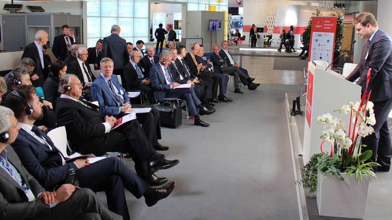 Russland und Deutschland betonen Interesse an stärkerer Zusammenarbeit auf Hannover Messe