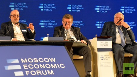 Moskauer Wirtschaftsforum fordert radikales Umdenken in der Wirtschaftspolitik