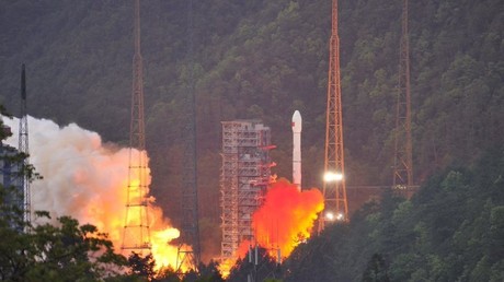 China schießt Satelliten für schnellere Internetverbindung ins All