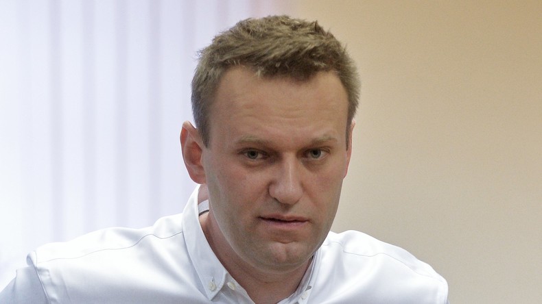 Russischer Oppositioneller Nawalny nach Augenoperation in Spanien wieder zurück